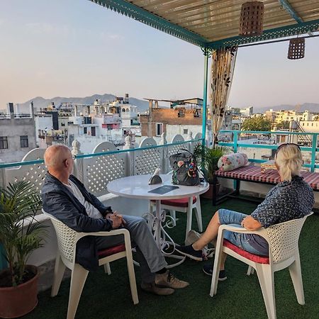 Krishna Stay Guest House Udajpur Zewnętrze zdjęcie
