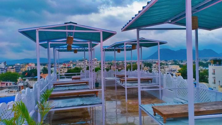 Krishna Stay Guest House Udajpur Zewnętrze zdjęcie